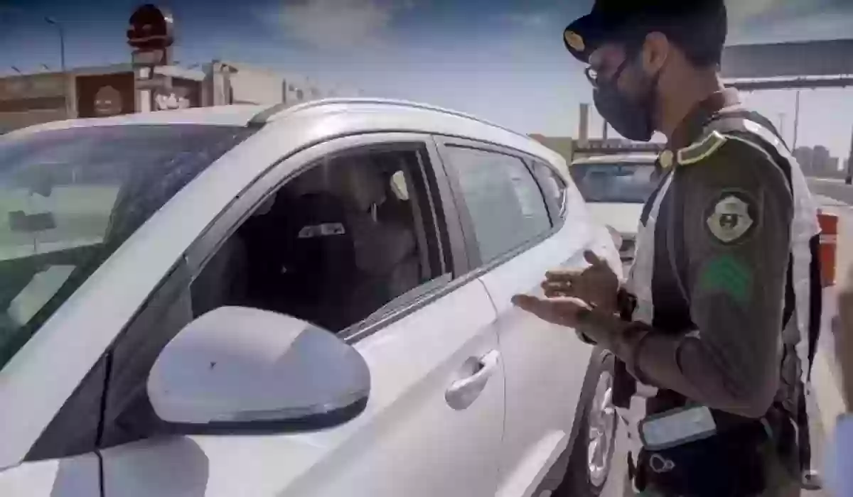 غرامة عدم حمل رخصة القيادة السارية في السعودية | المرور السعودي يوضح غرامة المخالفة